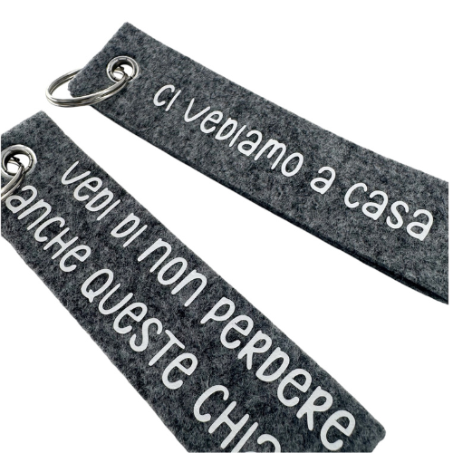 Portachiavi in feltro con frase personalizzata - immagine 2